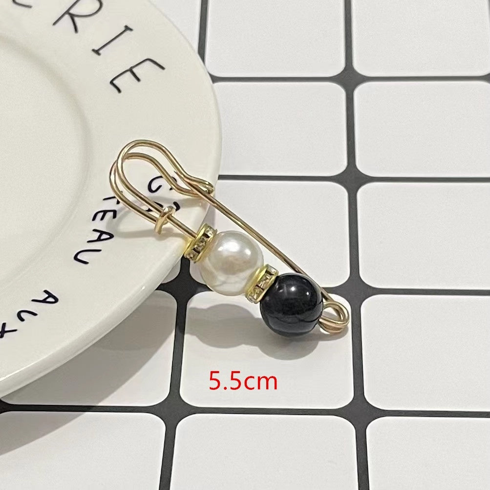 Fixed Waist Women's Pants Brooch Accessory