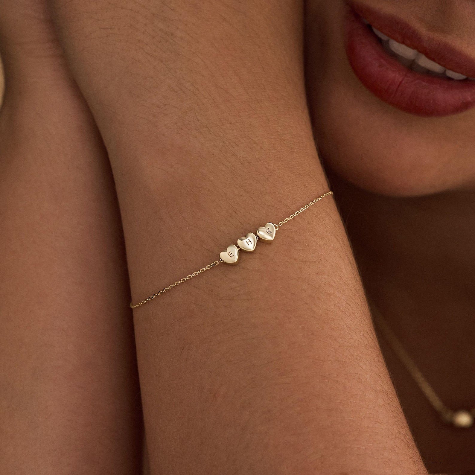 Customized Stainless Steel Heart-shaped Letter Bracelet