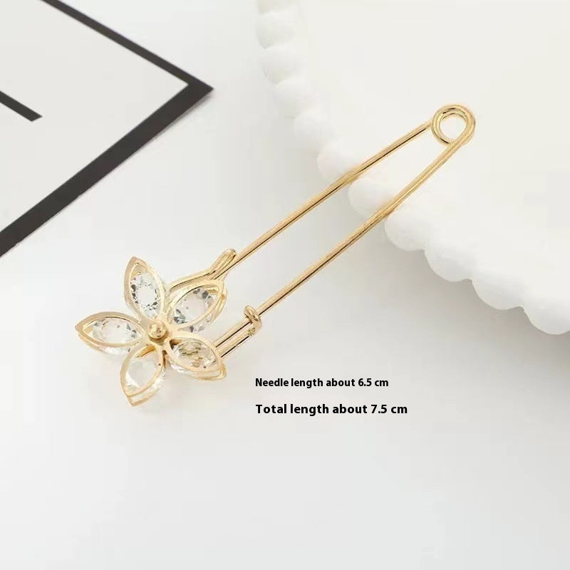 Fixed Waist Women's Pants Brooch Accessory