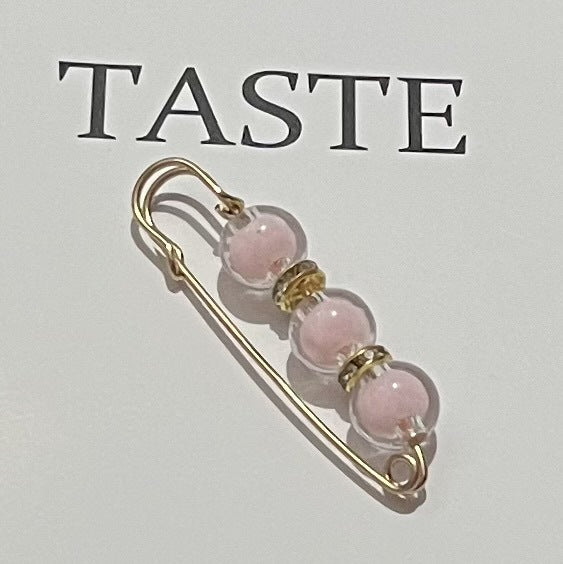 Fixed Waist Women's Pants Brooch Accessory