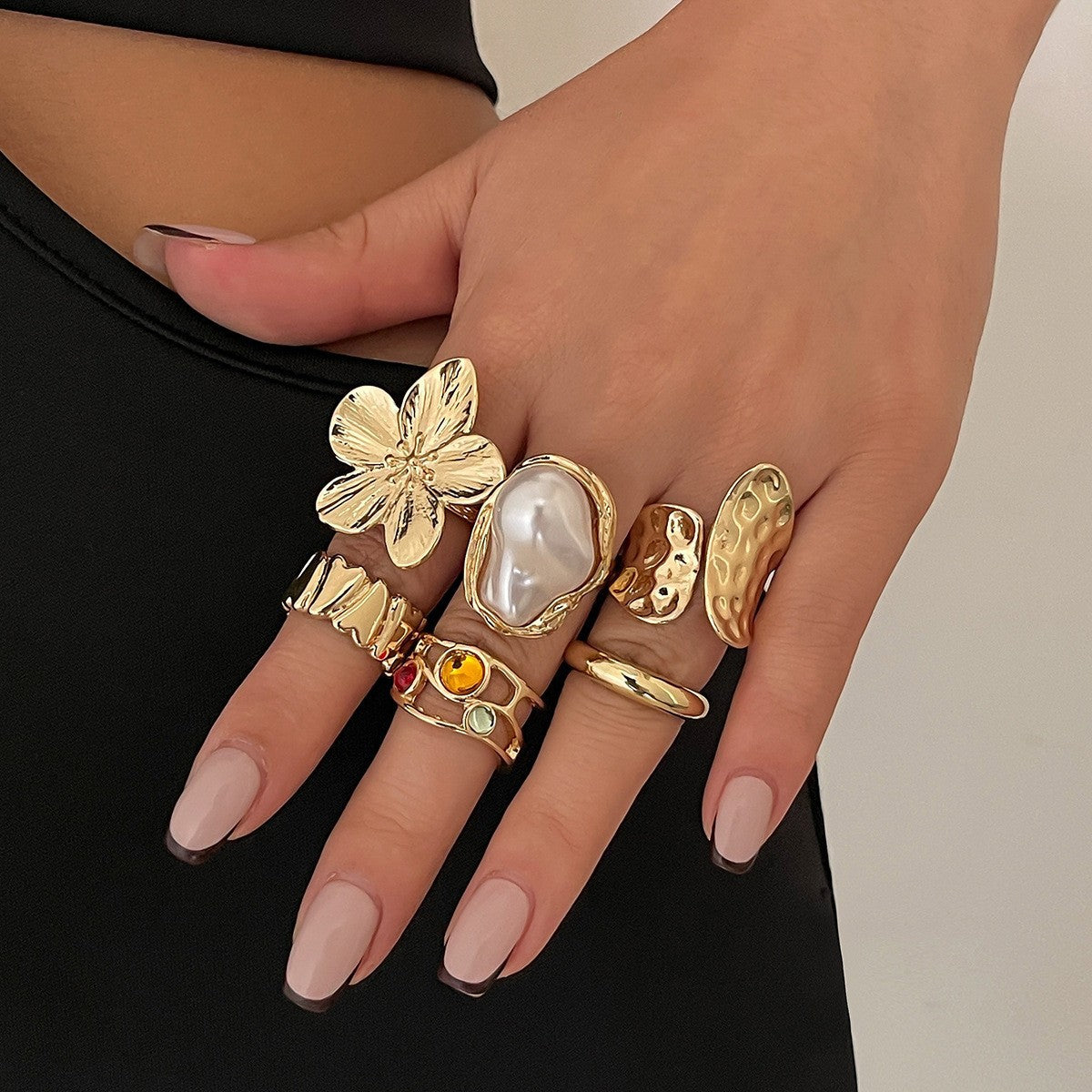 French Court-Style Vintage Ring Set In Gold